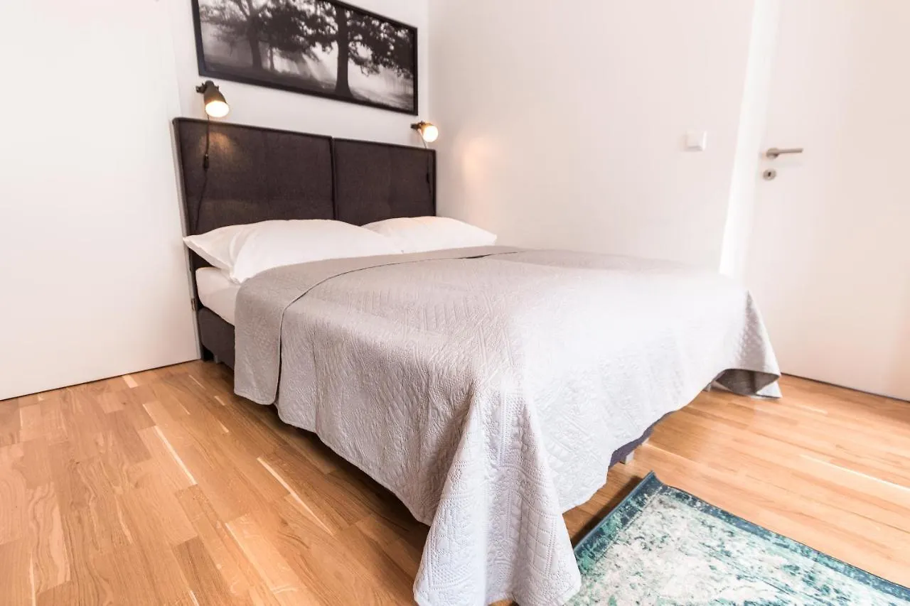 Apartment Familienplatz I Contactless Check-In Вена 0*,
