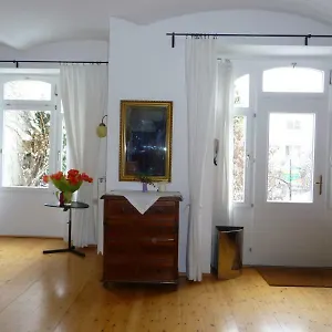 Appartamento Waehring, Vienna
