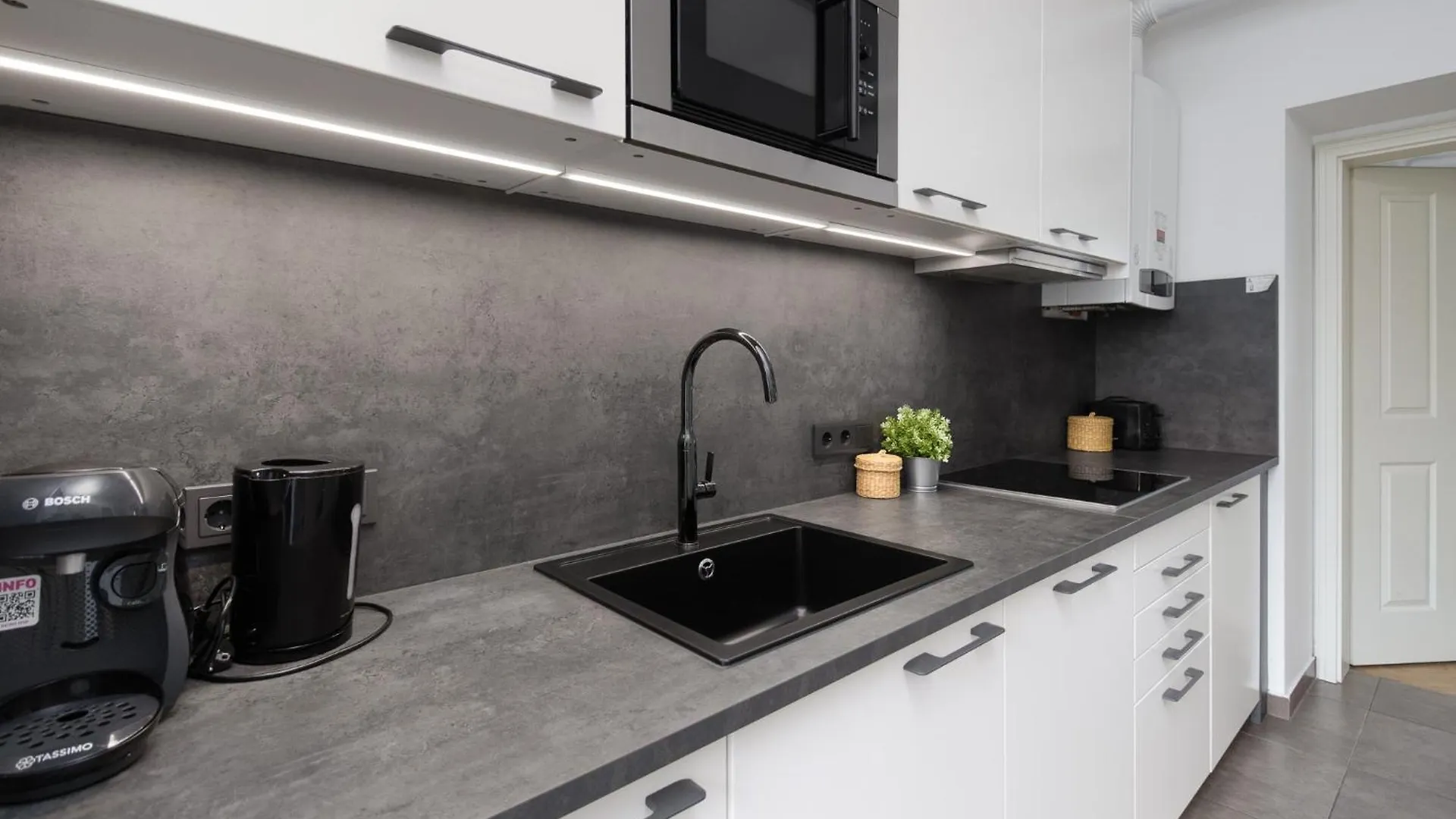 Apartment Familienplatz I Contactless Check-In Viena 0*,  Austria